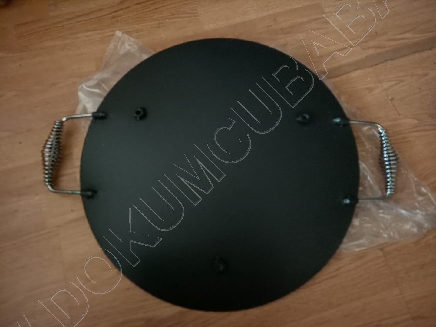 Demir Sac Tava 48 Cm Sökülebilir Ayaklı Emaye Kaplama
